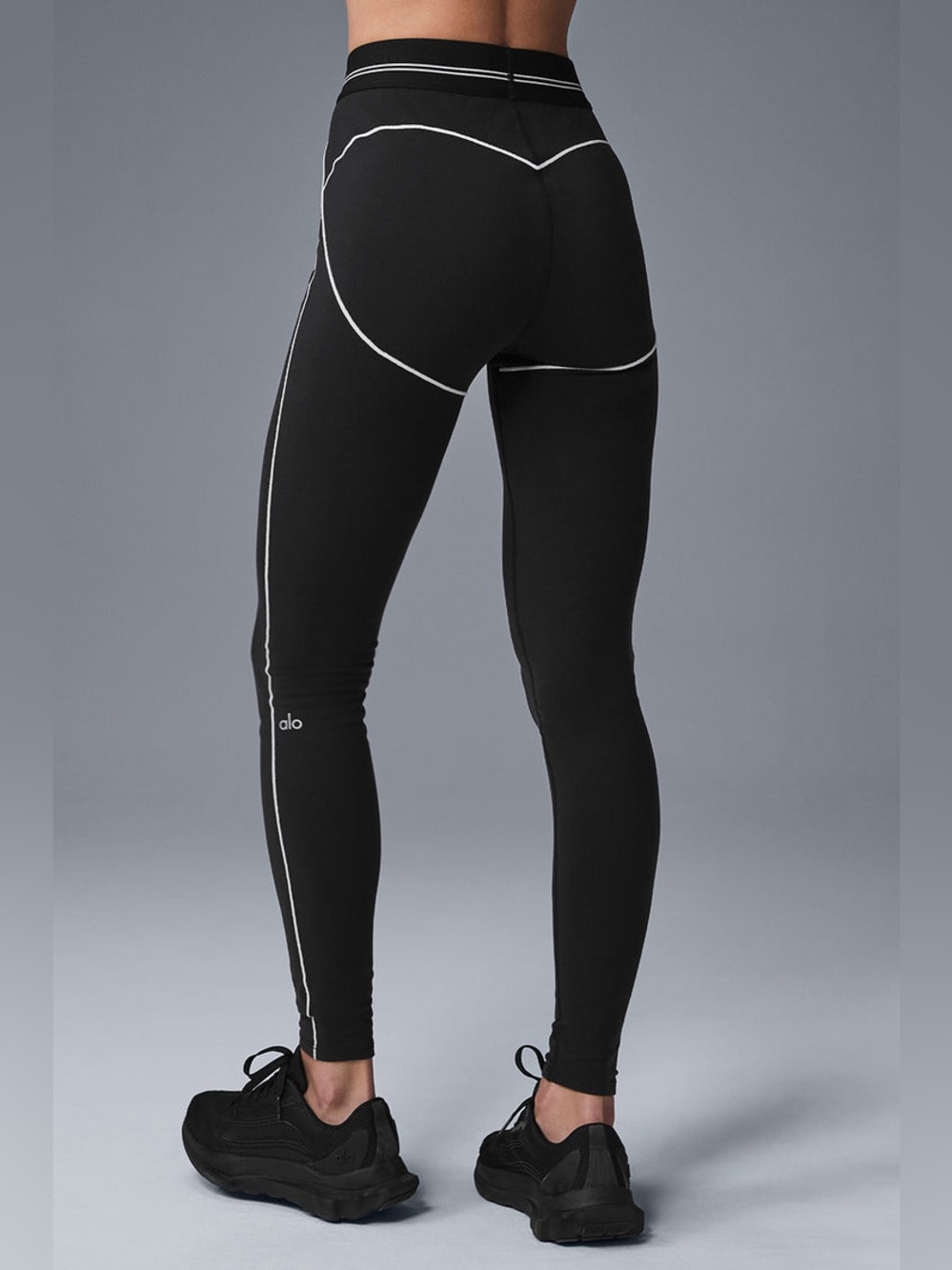 ALO Airbrush High-Waist Heart Throb Legging - Picture 2 of 7